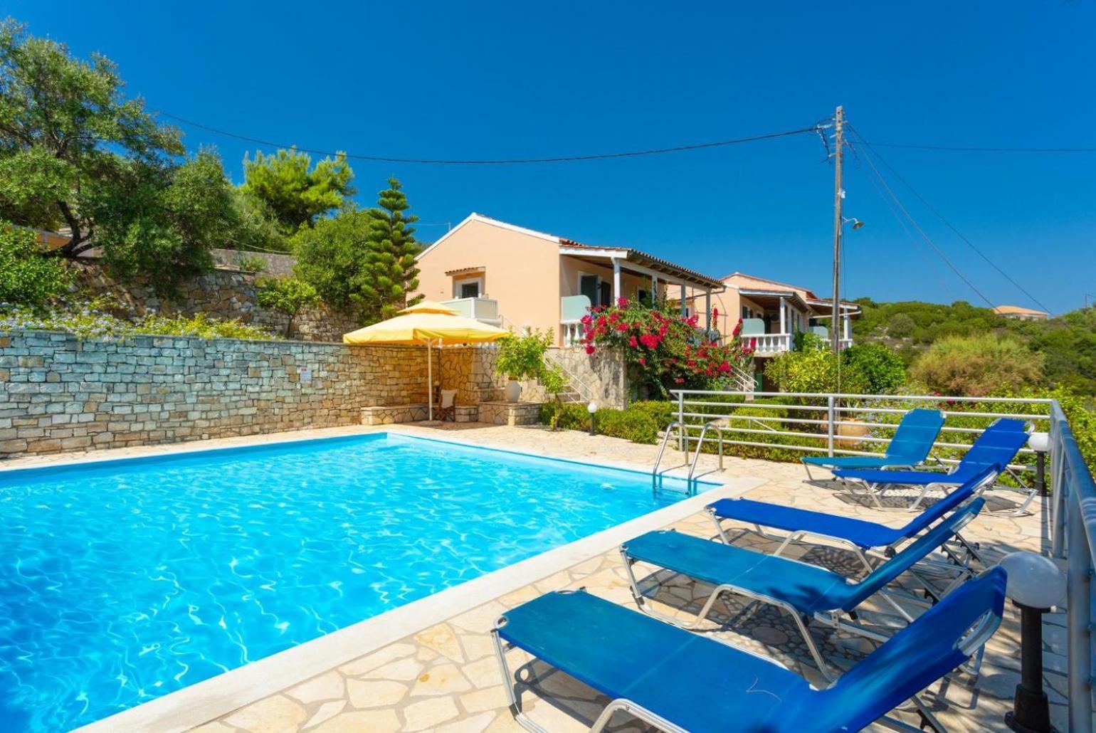 Dolphin Villa 1 Porto Ozias Екстериор снимка